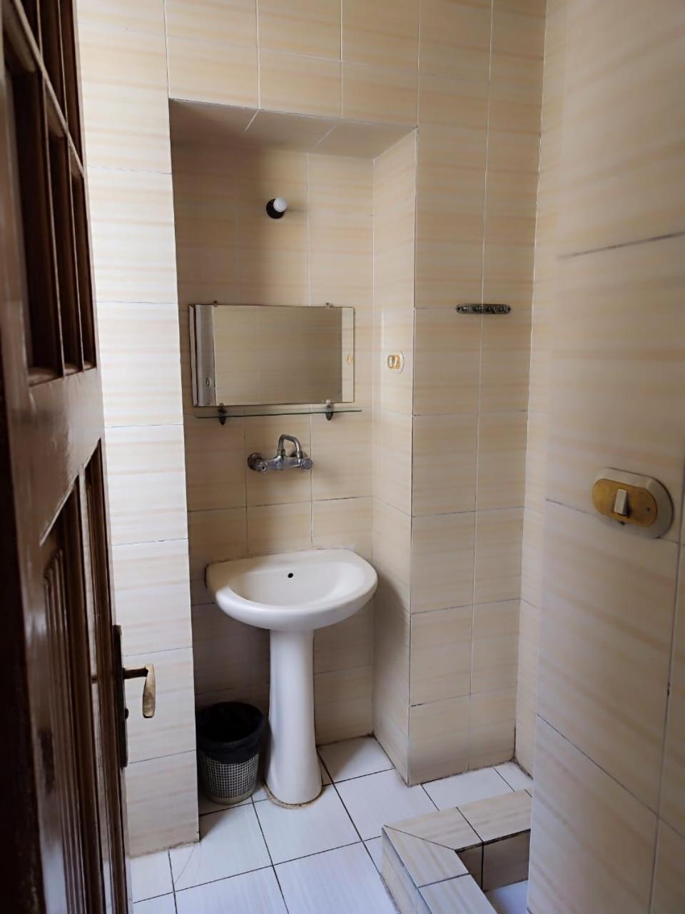 Clement'S House Hostel Αλεξάνδρεια Εξωτερικό φωτογραφία